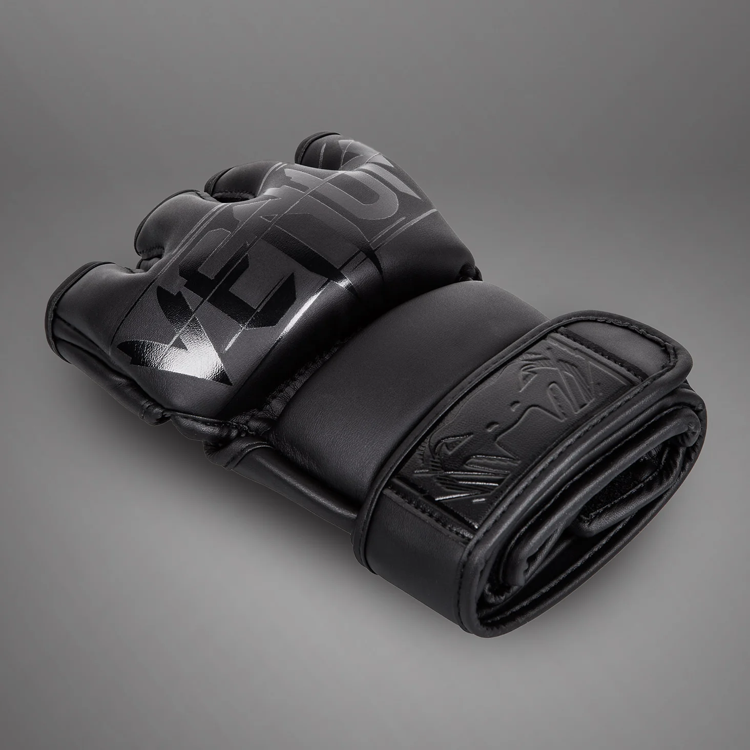 Venum Undisputed 2.0 MMA Gloves - Matte/Black - Image 3